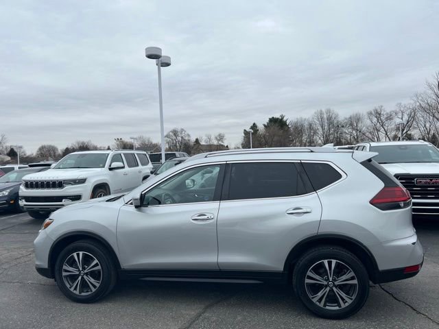 Used 2019 Nissan Rogue SV w/ Premium Package image 8