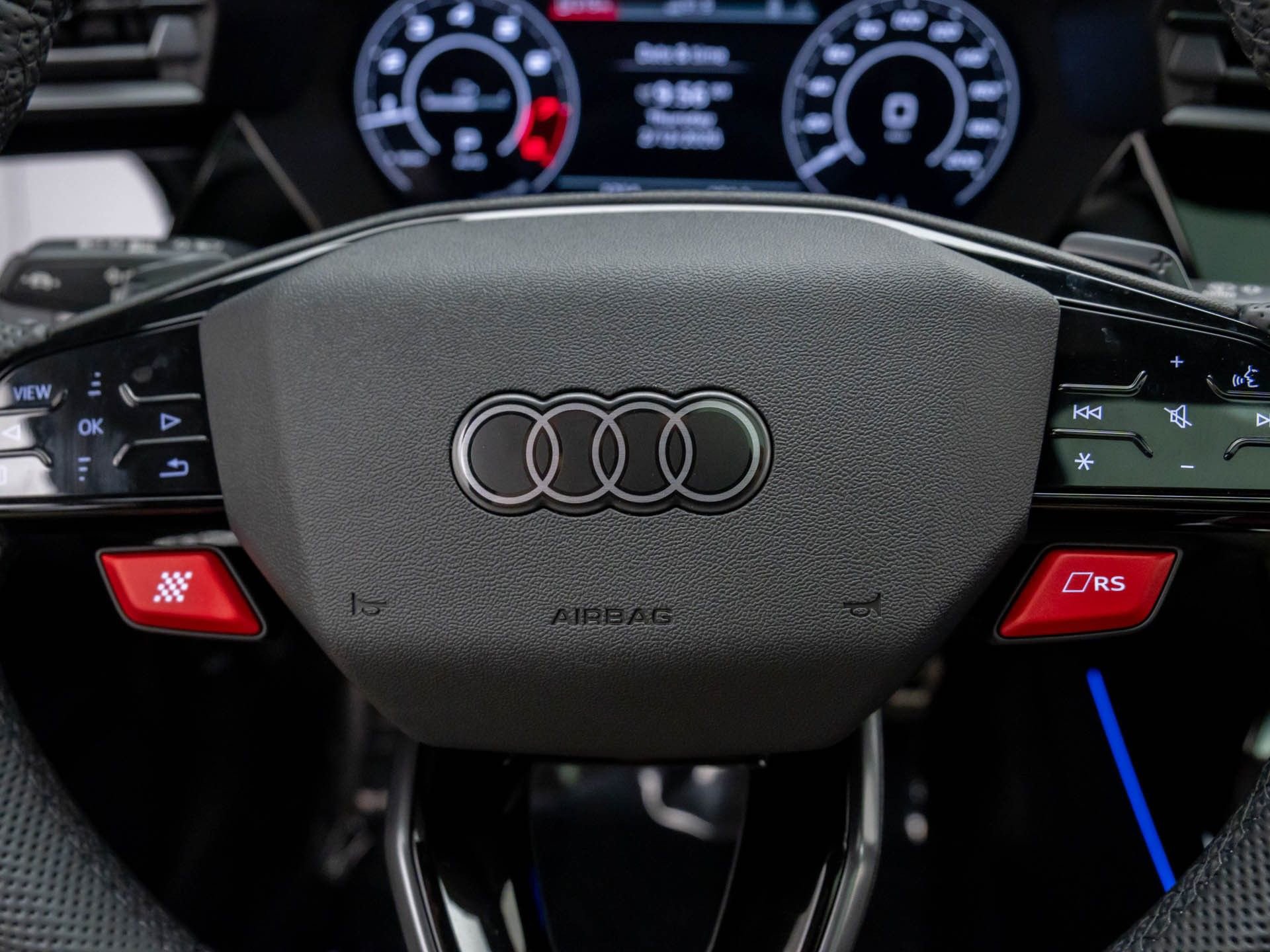 Used 2025 Audi RS 3 image 32