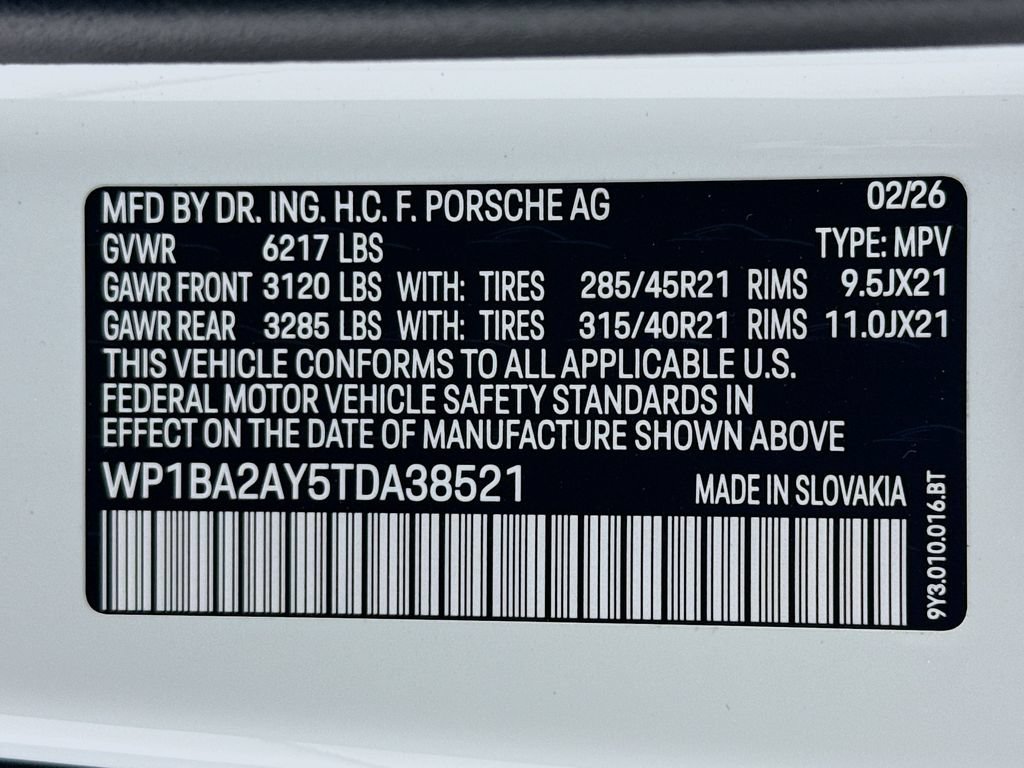 New 2026 Porsche Cayenne Coupe AWD/4WD image 36