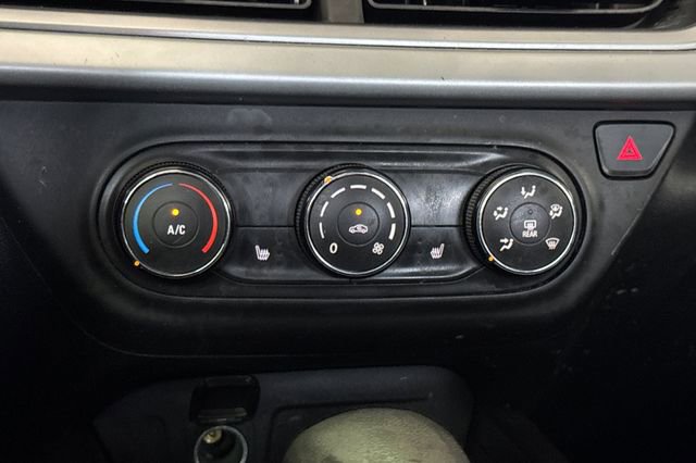 Used 2024 Chevrolet Trax LS w/ LS Convenience Package FWD image 28