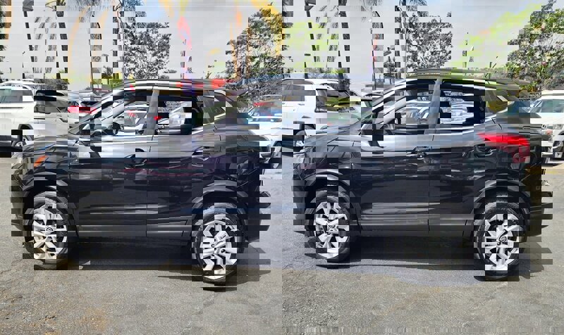 Used 2019 Nissan Rogue Sport S w/ Appearance Package image 11