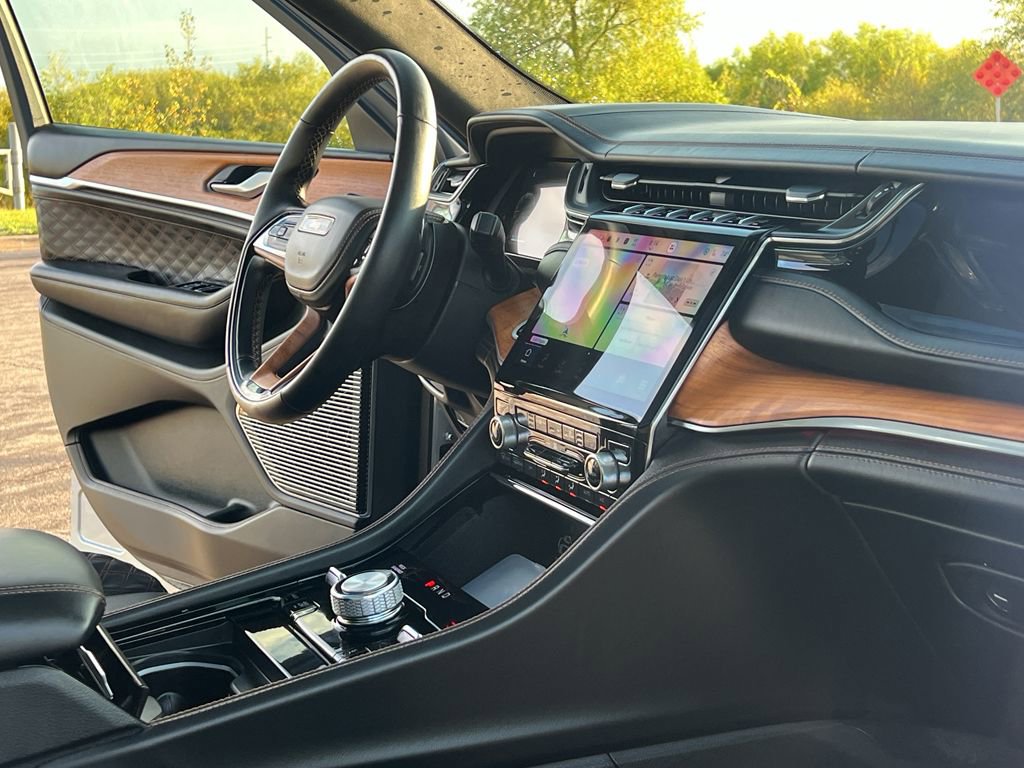 Used 2022 Jeep Grand Cherokee L Summit image 31