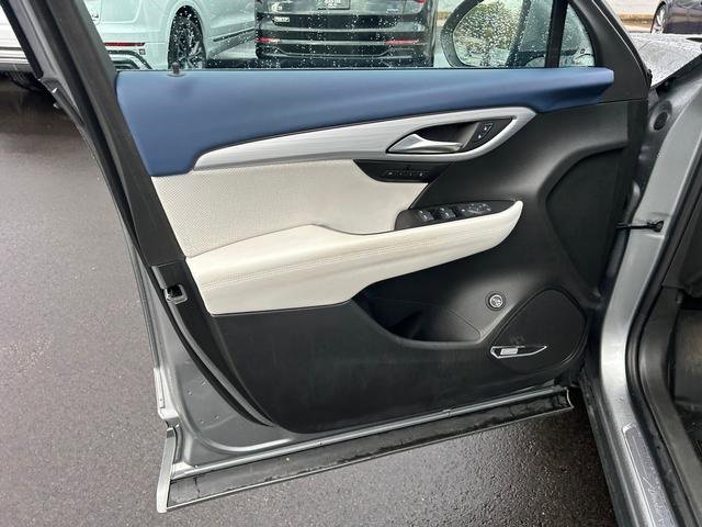 Used 2024 Buick Envision Avenir image 9