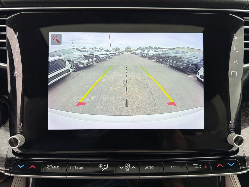 Used 2022 Jeep Wagoneer Series III w/ Premium Group I image 46