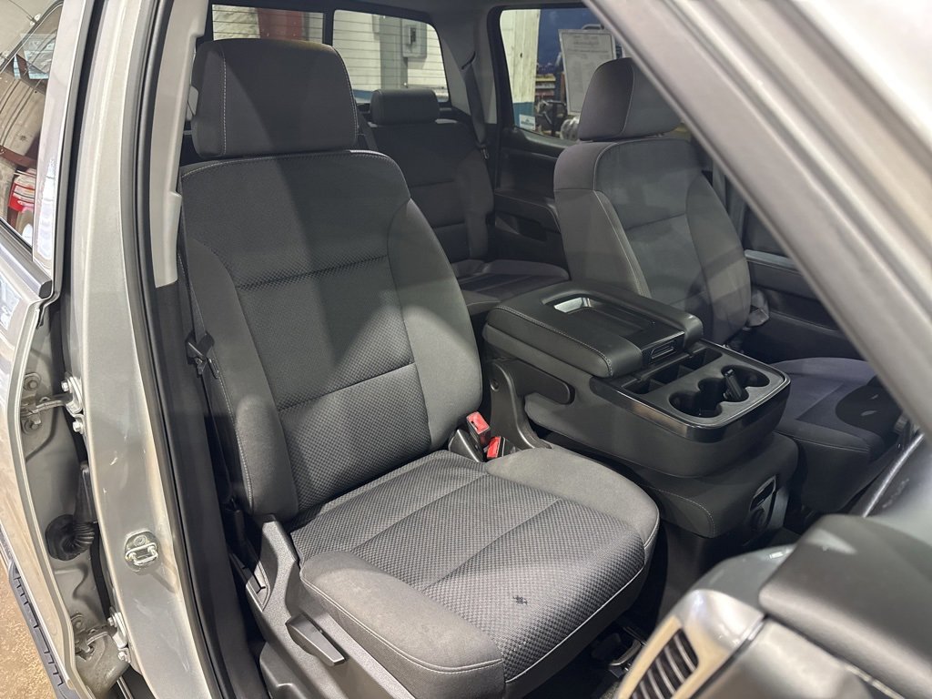 Used 2018 Chevrolet Silverado 1500 LT w/ All Star Edition image 33