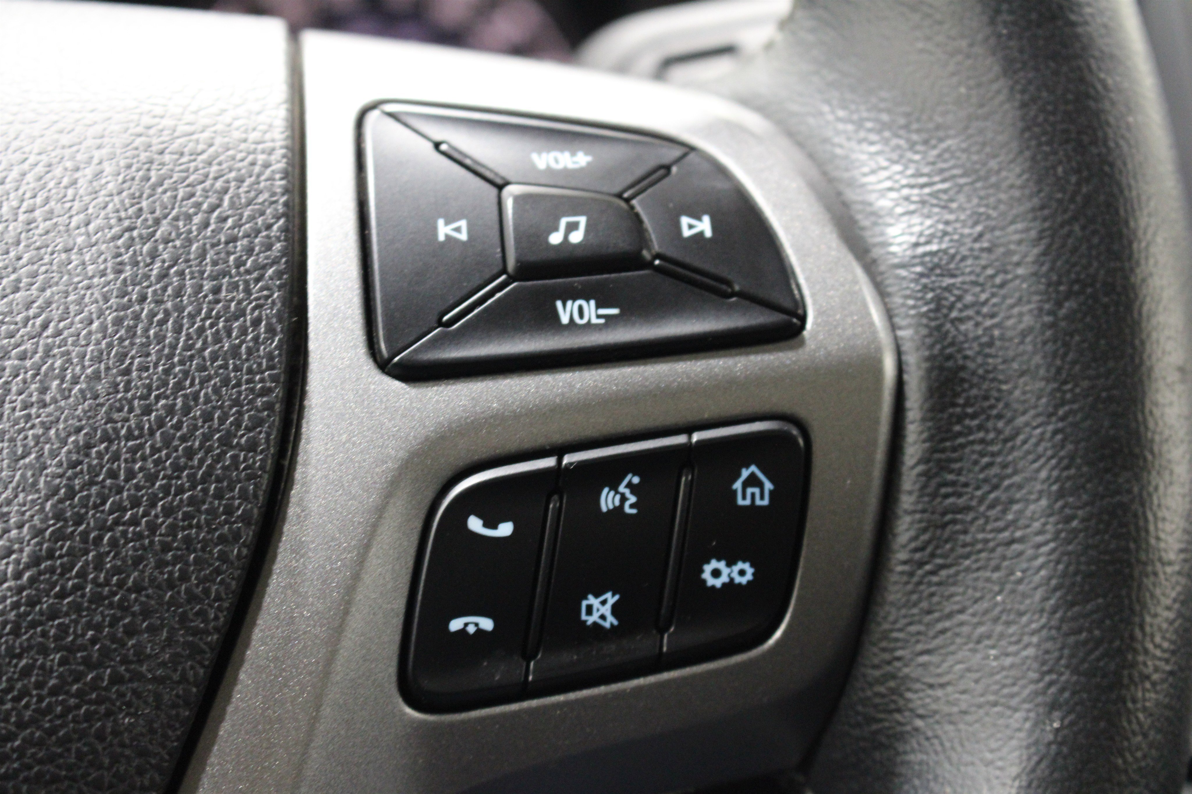 Used 2019 Ford Ranger XLT w/ Equipment Group 301A Mid image 11