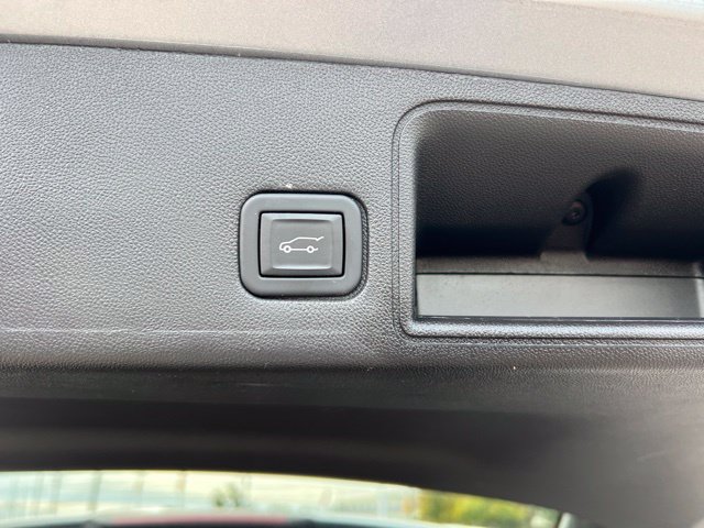Used 2024 GMC Terrain AT4 w/ Infotainment Package II AWD/4WD image 18