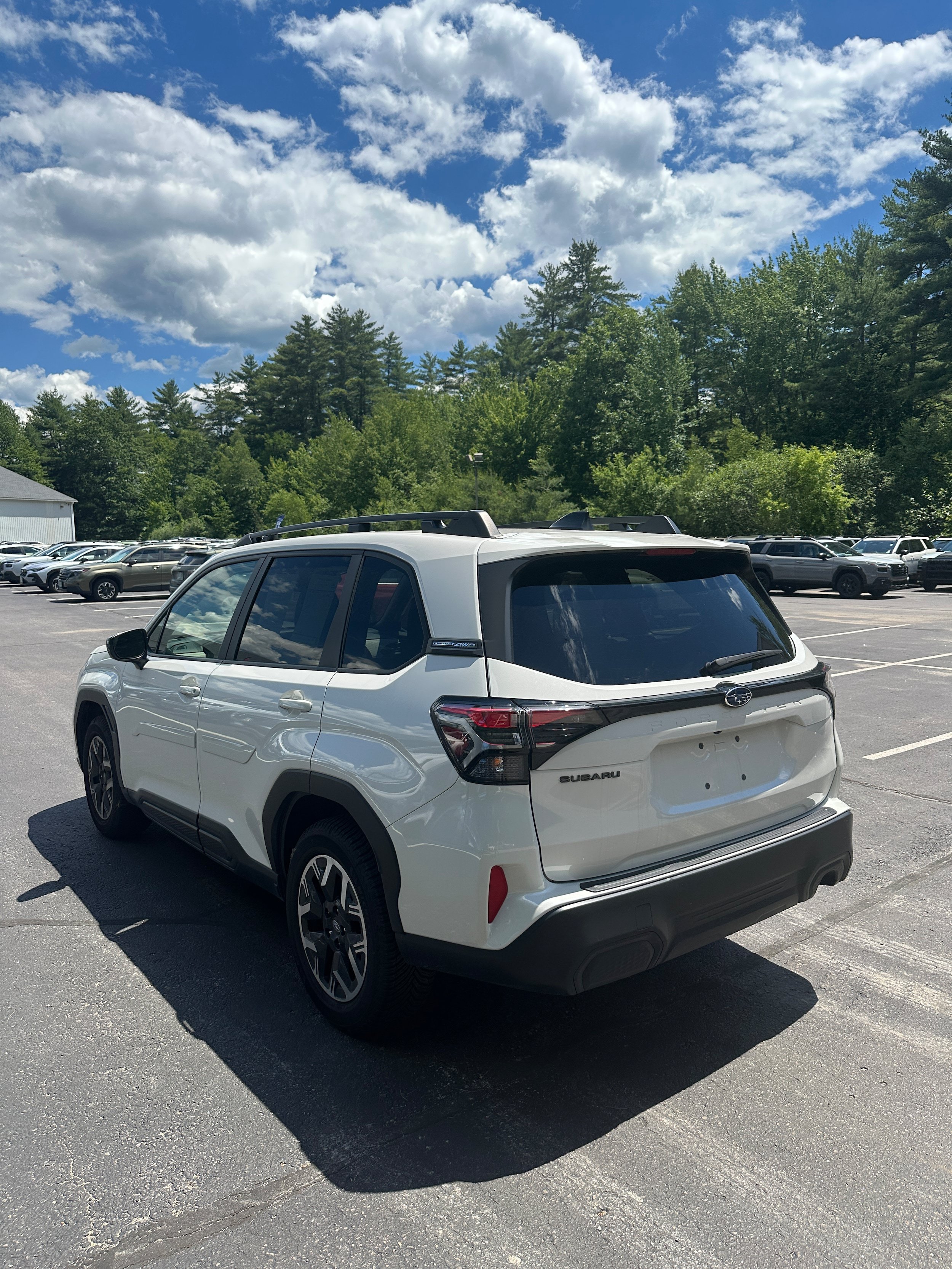 Used 2025 Subaru Forester Premium AWD/4WD image 7