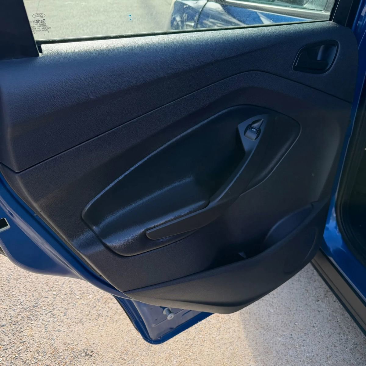 Used 2017 Ford Escape S image 11