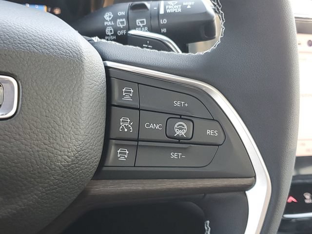New 2026 Jeep Grand Cherokee L Limited w/ Luxury Tech Group II AWD/4WD image 23