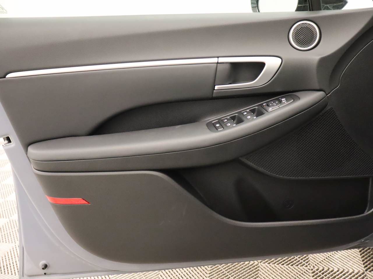 New 2026 Hyundai Sonata SEL FWD image 17