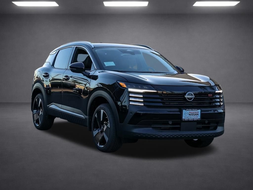 New 2026 Nissan Kicks SR FWD image 2