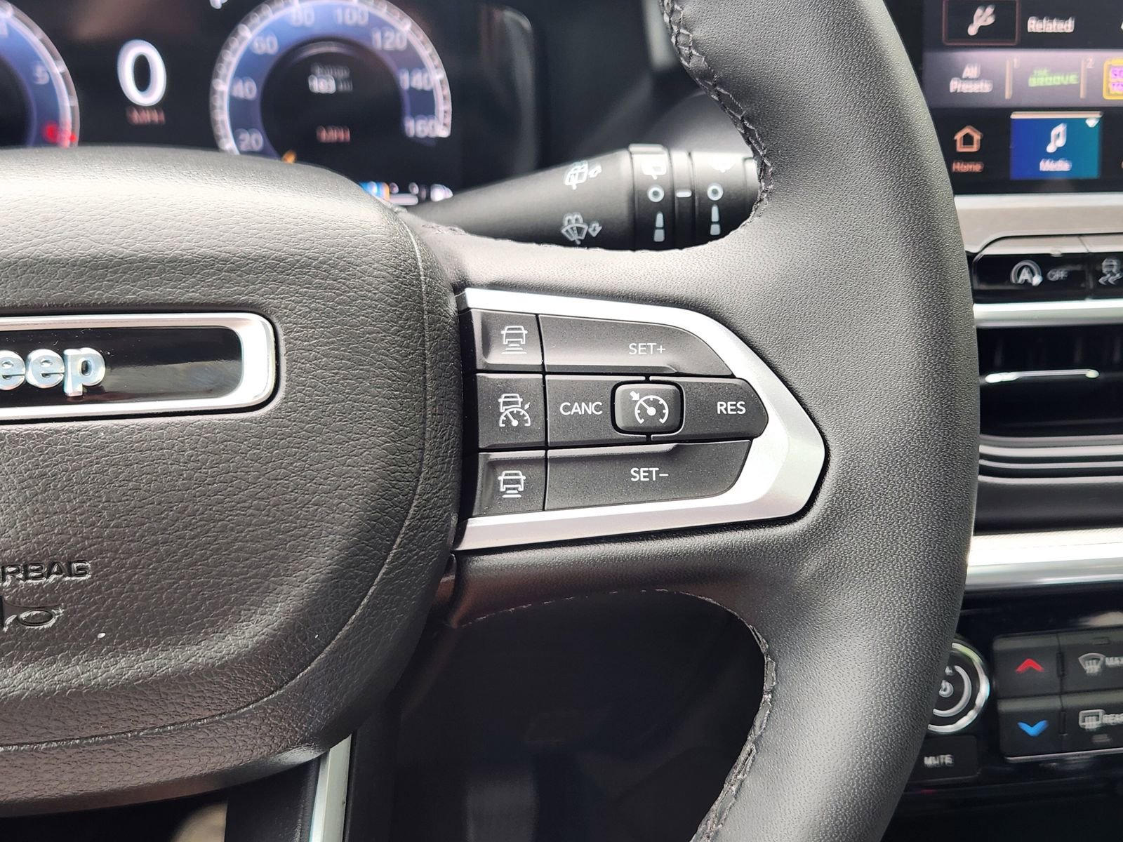 Used 2024 Jeep Compass Limited w/ High Altitude Package image 32