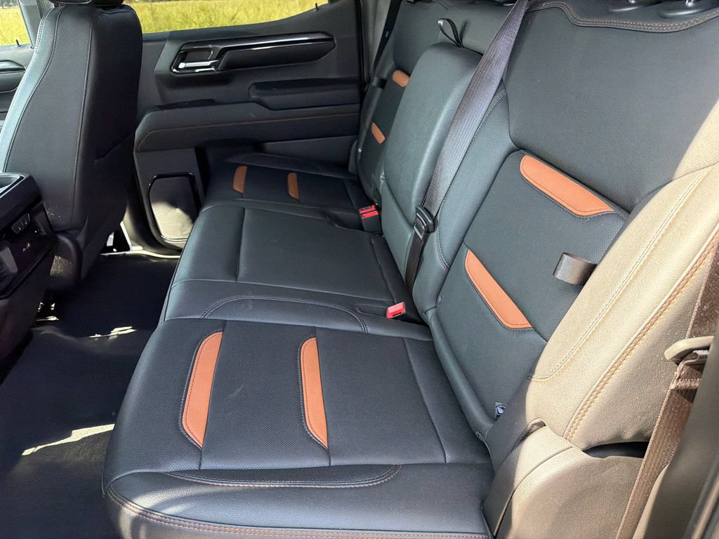 Used 2024 GMC Sierra 1500 AT4 w/ Technology Package AWD/4WD image 20