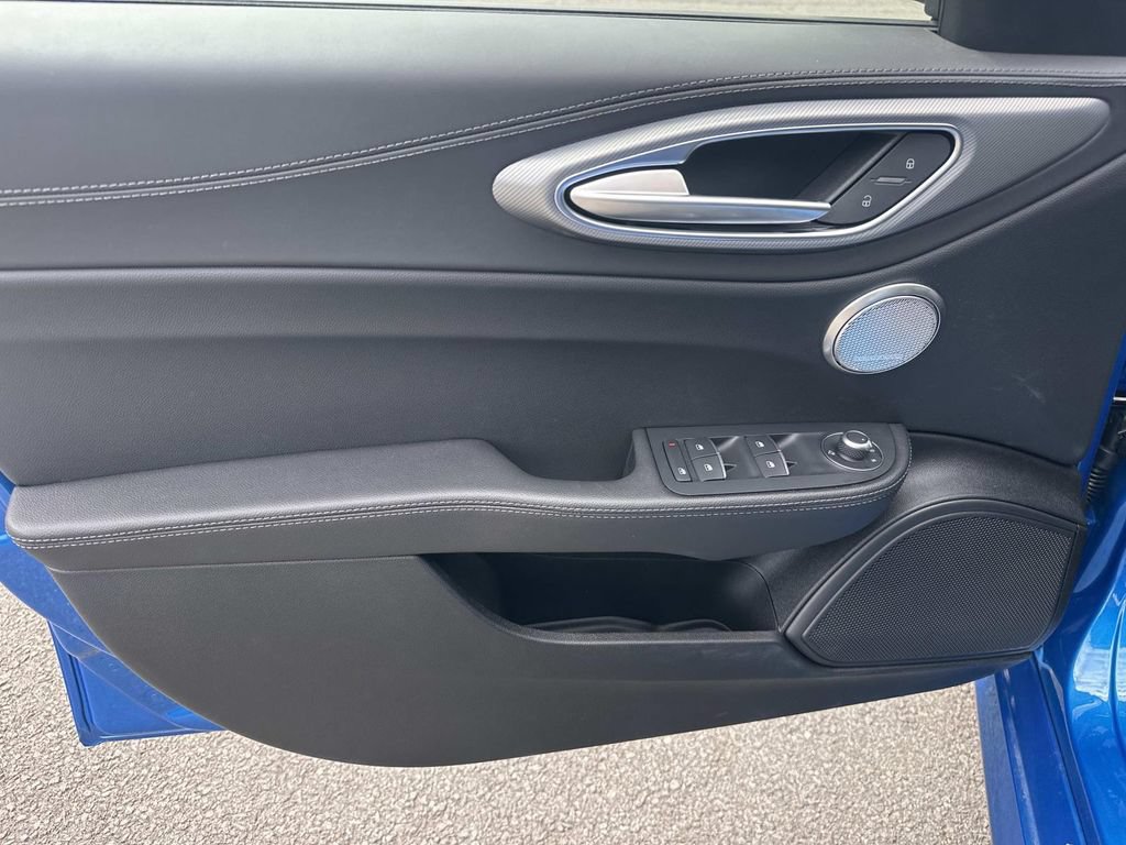 New 2026 Alfa Romeo Giulia AWD image 18