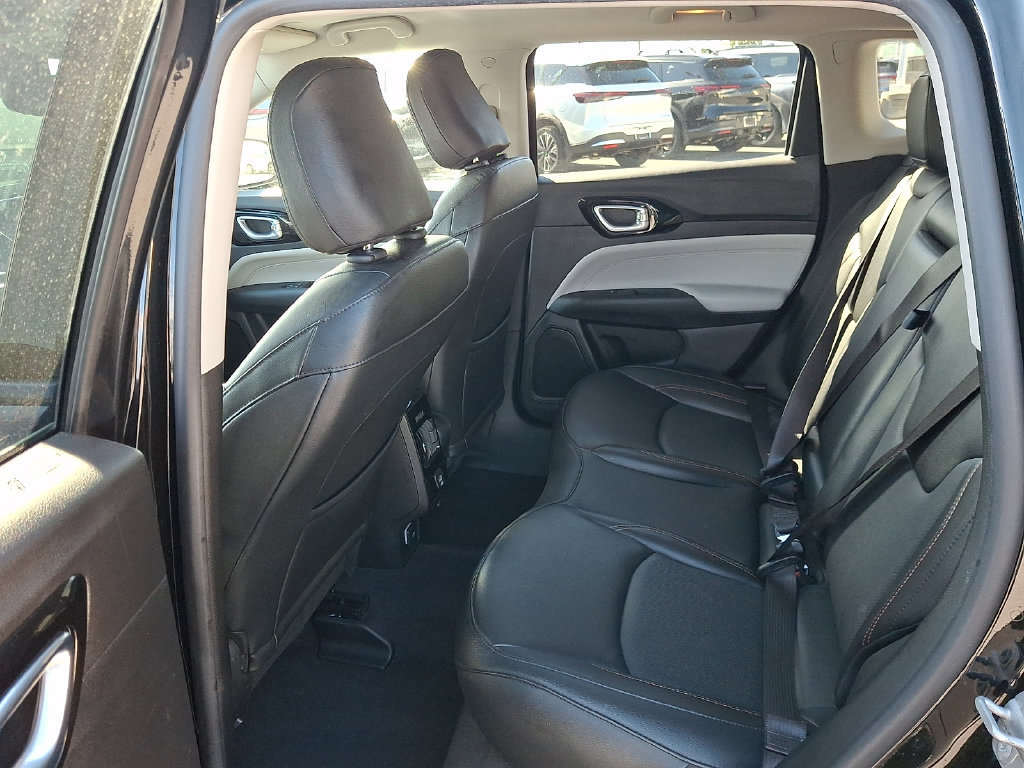 Used 2022 Jeep Compass Limited AWD/4WD image 10