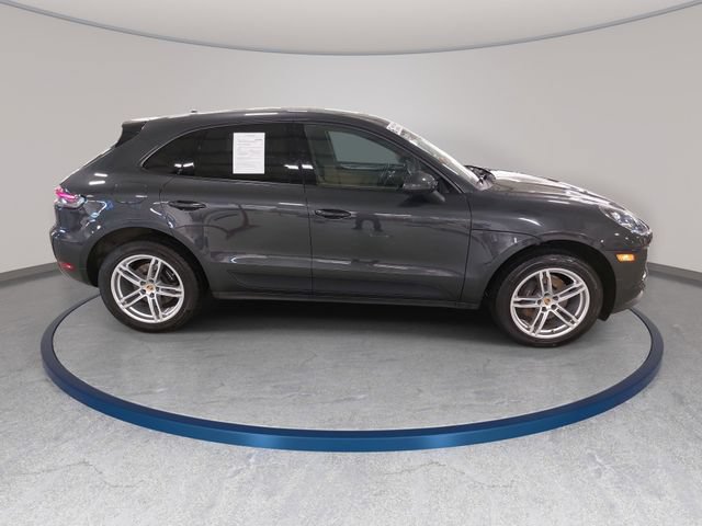 Certified 2019 Porsche Macan AWD/4WD image 4