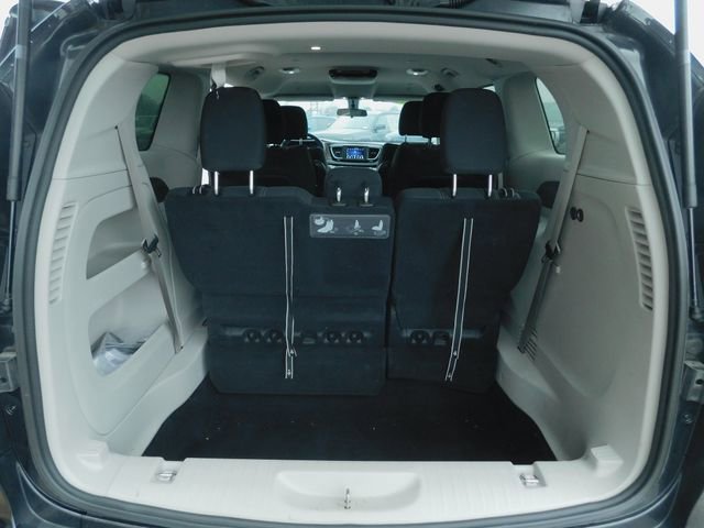 Certified 2020 Chrysler Voyager LX w/ Cold Weather Group image 31