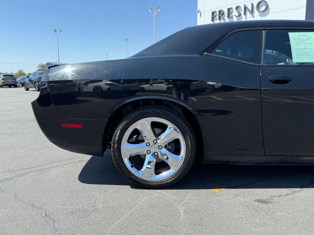 Used 2013 Dodge Challenger SXT Plus RWD image 12