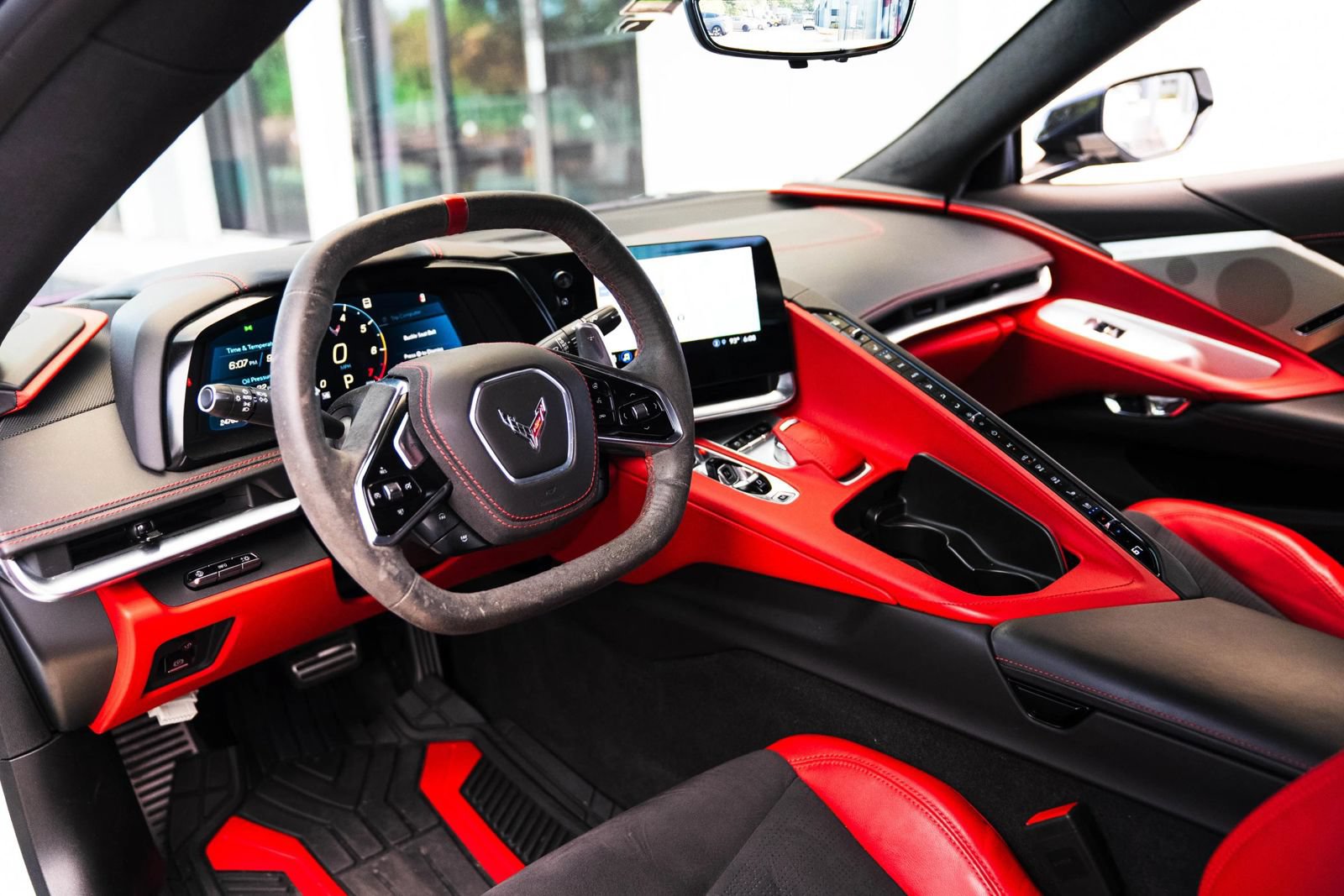 Used 2022 Chevrolet Corvette Stingray Premium Conv w/ Z51 Performance Package RWD image 17