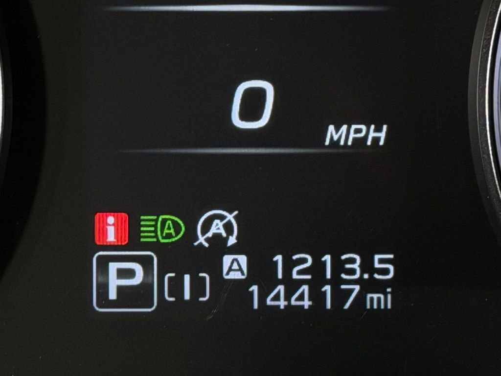 Used 2024 Subaru Crosstrek 2.0i Premium AWD/4WD image 15