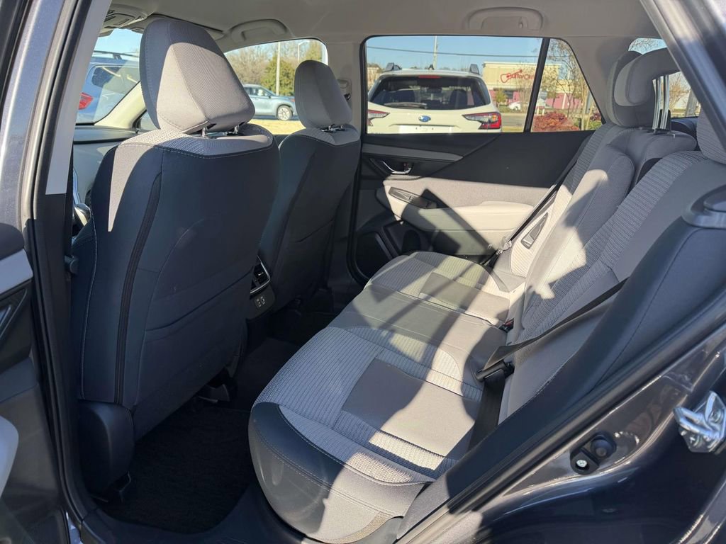 Used 2025 Subaru Outback Premium image 15