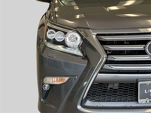 Used 2019 Lexus GX 460 image 9