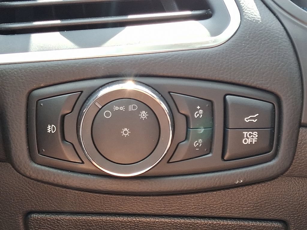 Used 2024 Ford Edge Titanium AWD/4WD image 22