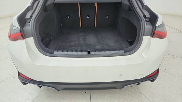 Used 2025 BMW i4 xDrive40i w/ Premium Package AWD/4WD image 14