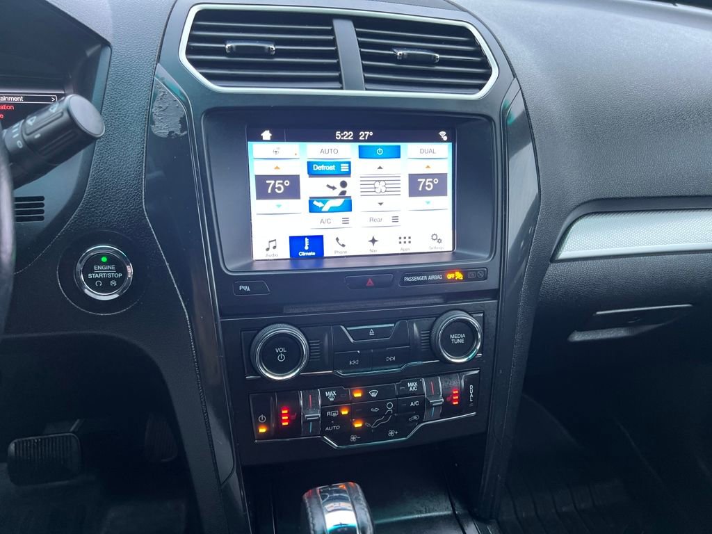 Used 2017 Ford Explorer XLT w/ Equipment Group 202A image 16