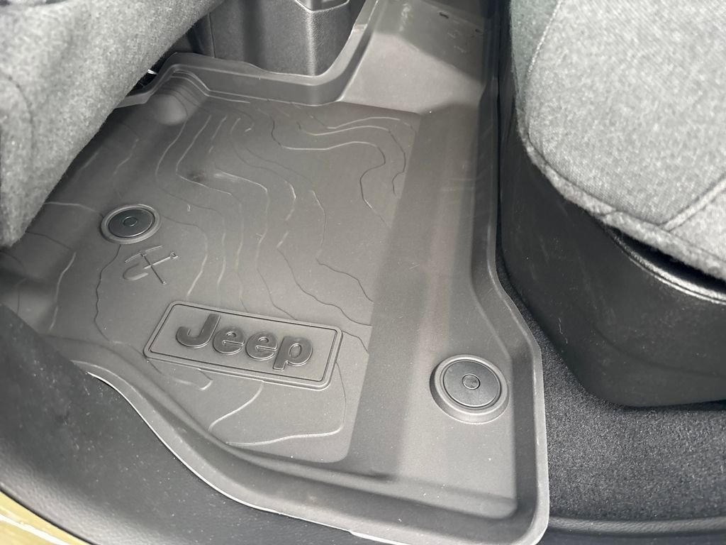 New 2026 Jeep Gladiator Willys image 32