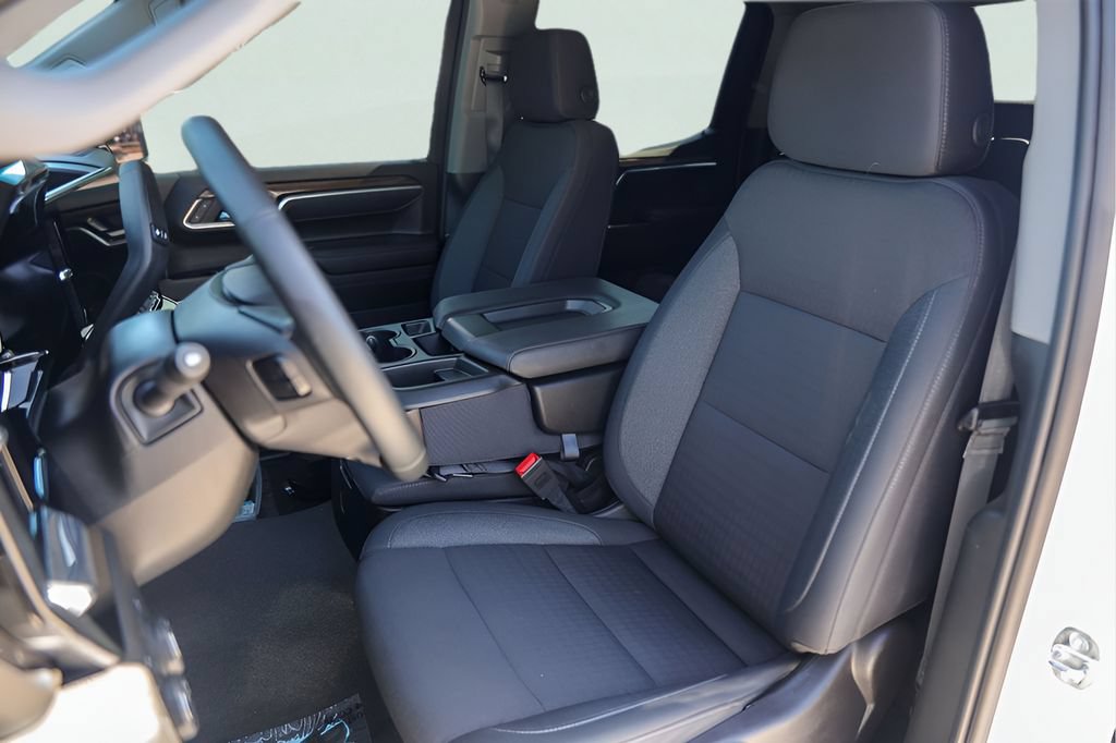Used 2024 Chevrolet Silverado 1500 RST AWD/4WD image 9