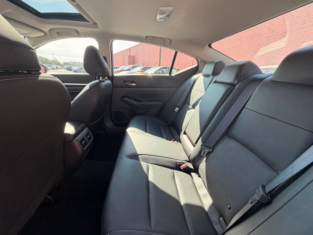 Certified 2025 Nissan Altima 2.5 SL FWD image 16