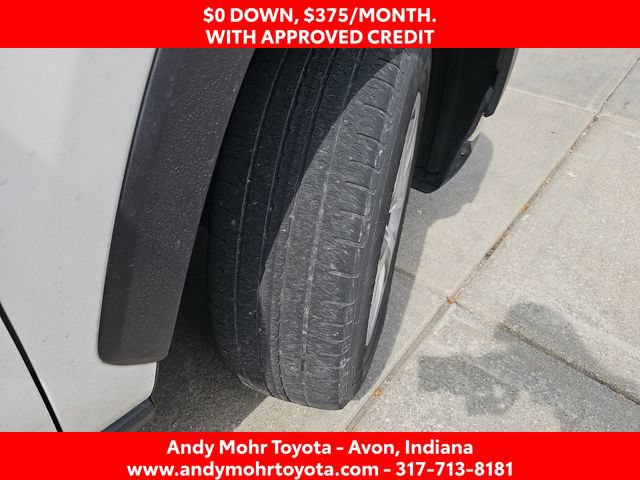 Used 2020 Toyota RAV4 LE AWD/4WD image 34
