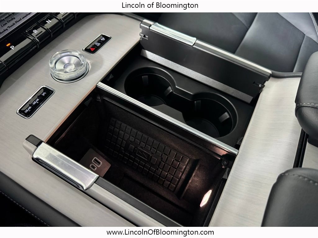 Certified 2025 Lincoln Navigator L Reserve AWD/4WD image 33