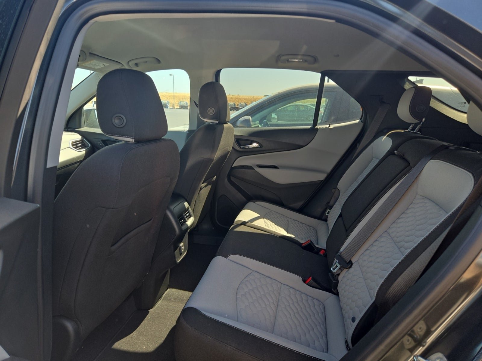 Used 2020 Chevrolet Equinox LT FWD image 13