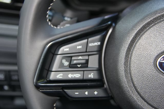 Used 2025 Subaru Forester Premium AWD/4WD image 23