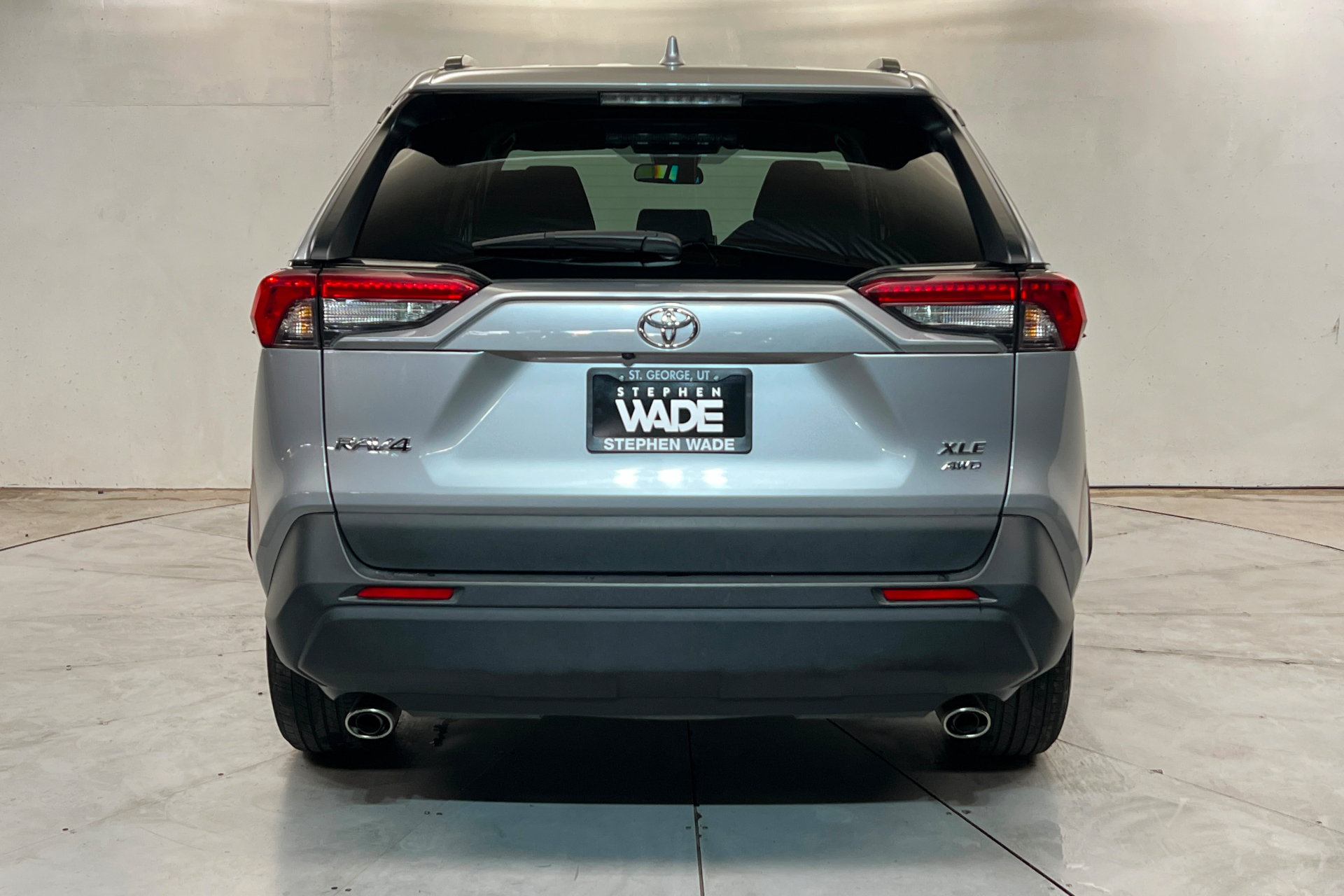 Used 2025 Toyota RAV4 XLE AWD/4WD image 5