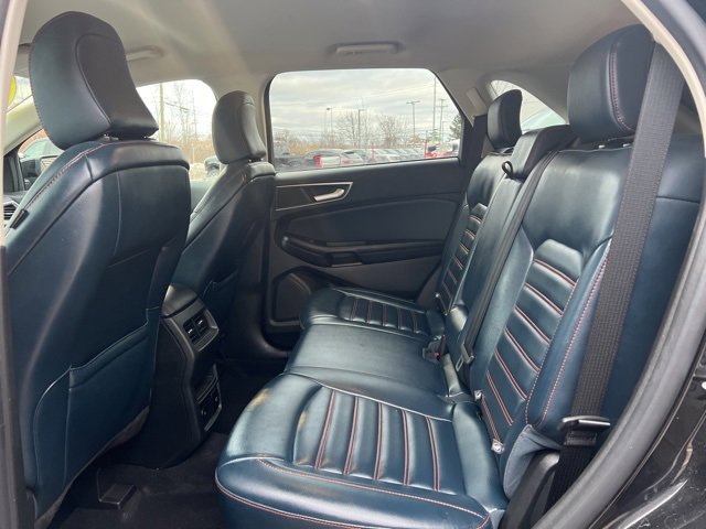 Used 2023 Ford Edge SEL w/ Sport Appearance Package image 19