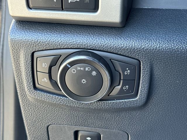 Used 2022 Ford F250 Lariat w/ Lariat Value Package image 32