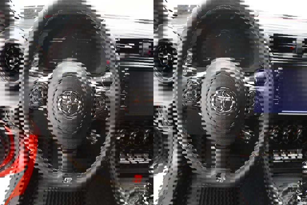 Used 2024 Toyota GR86 image 13