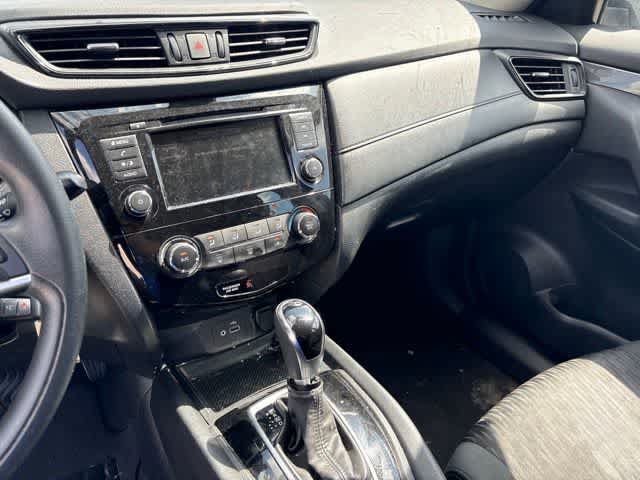 Used 2019 Nissan Rogue S FWD image 21