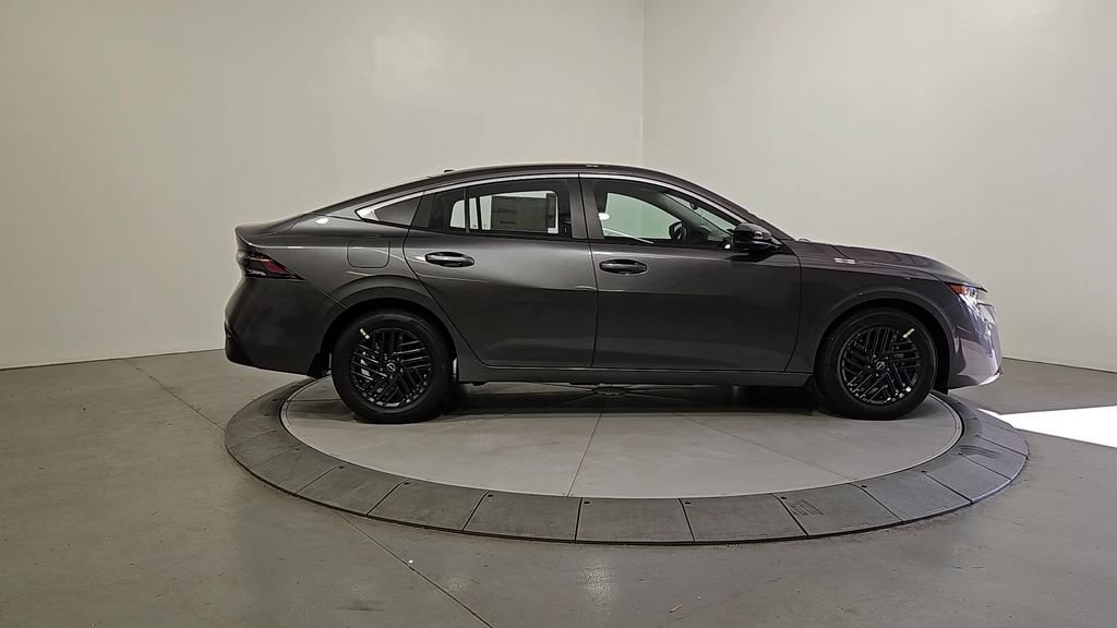 New 2026 Nissan Sentra SV FWD image 6