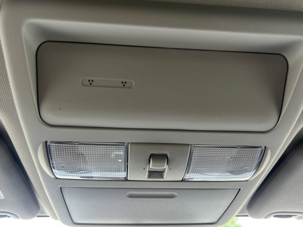 Certified 2024 Nissan Frontier SV AWD/4WD image 7