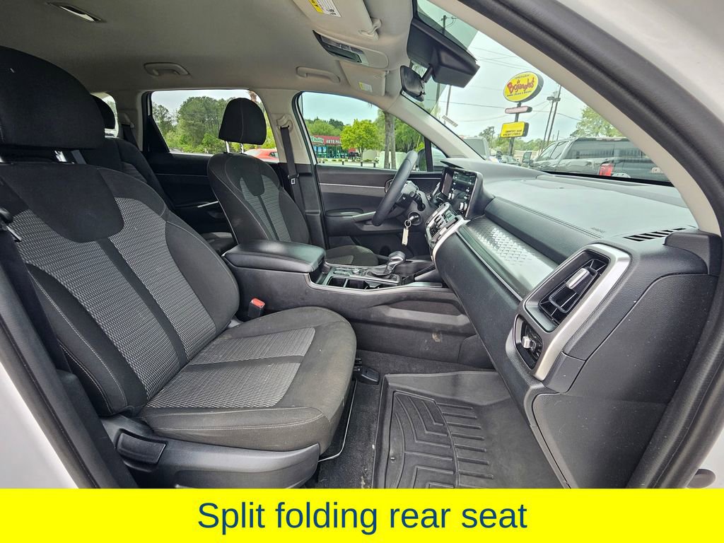 Used 2022 Kia Sorento LX image 28