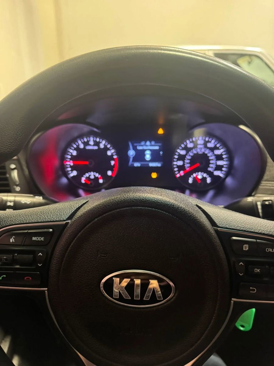 Used 2016 Kia Optima LX FWD image 15