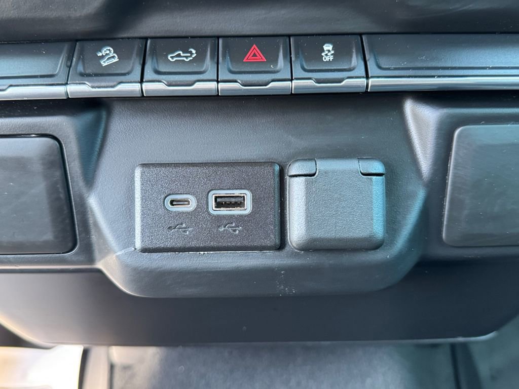 Used 2021 Chevrolet Silverado 1500 Custom Trail Boss image 27