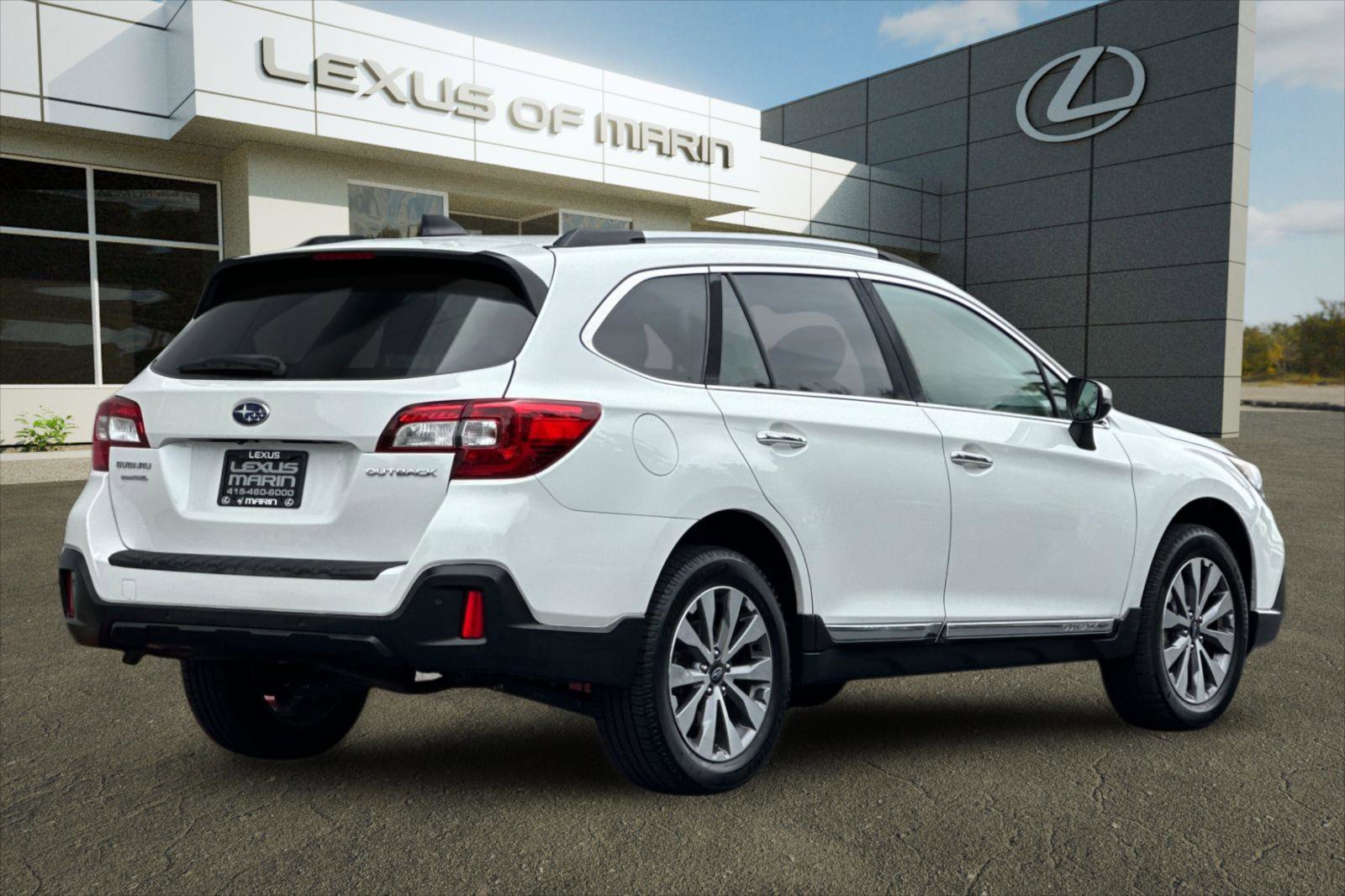 Used 2019 Subaru Outback 2.5i Touring w/ Popular Package #3A AWD/4WD image 8