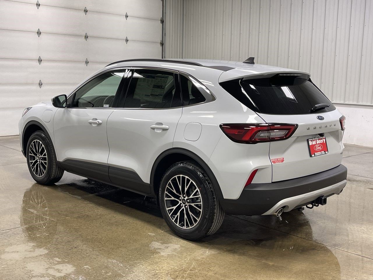 New 2025 Ford Escape SE w/ Class II Trailer Tow Package image 12
