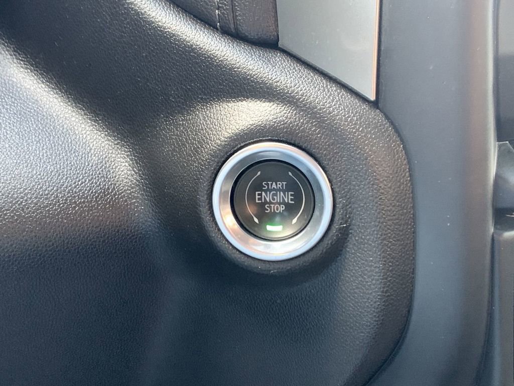 Certified 2022 Chevrolet Silverado 1500 RST image 14